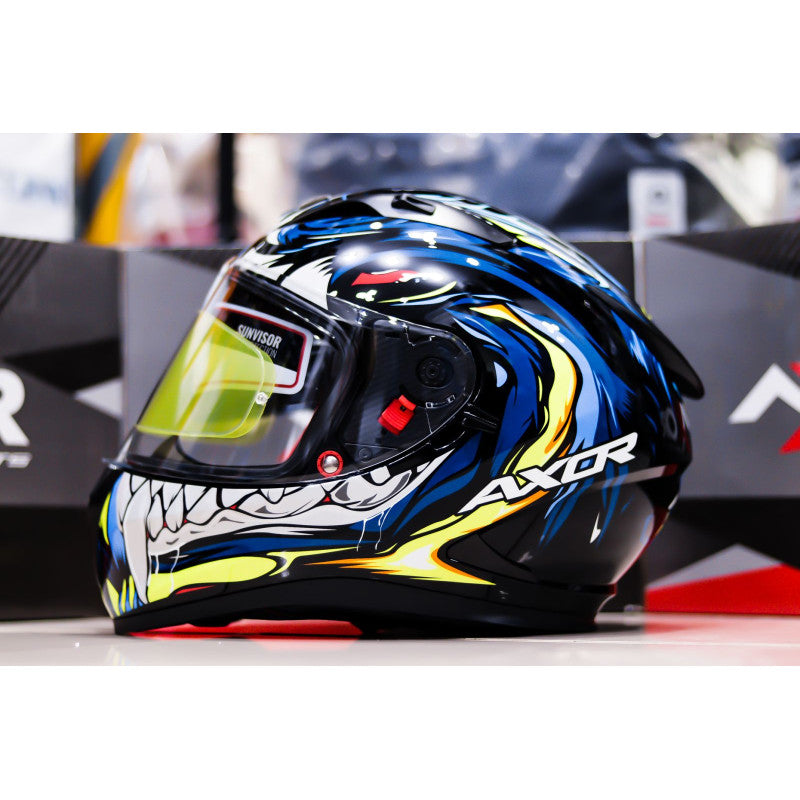 Sleek DOT Approved Full Face Motorcycle Helmet – Lightweight, Ventilated, Anti-Scratch Visor for Street & Off-Road Riders