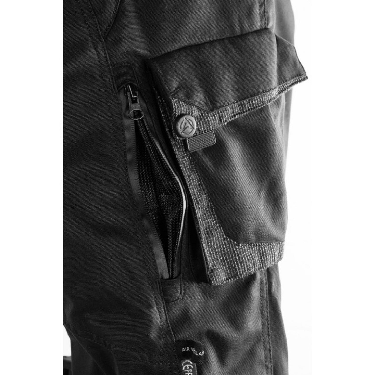 Premium Dynatech Black All‑Weather Motorcycle Pants – Waterproof, Windproof, 650D Durability & CE‑Level‑2 Protection for Men's